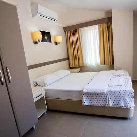 ホテル Turunc-malmen